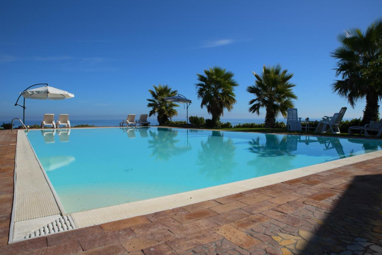 In Collina Sul Mare... Villa Монтенеро ди Бизача Екстериор снимка