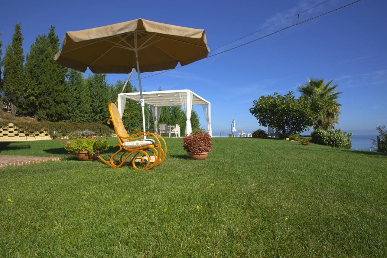 In Collina Sul Mare... Villa Монтенеро ди Бизача Екстериор снимка